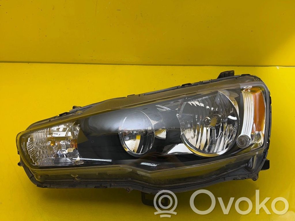 Mitsubishi Lancer X Lampa przednia 
