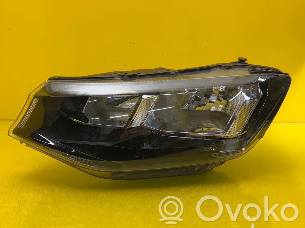 Volkswagen Caddy Lampa przednia 