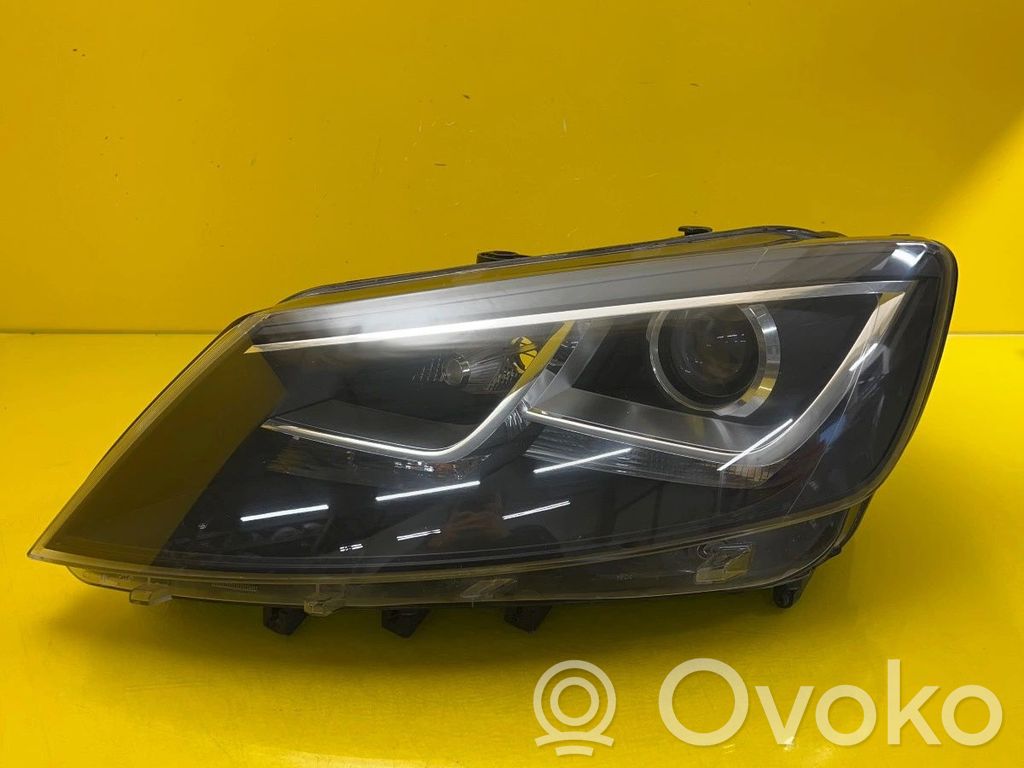 Seat Alhambra (Mk2) Lampa przednia 