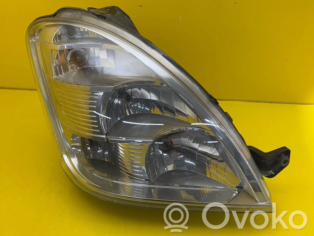 Iveco Daily 35.8 - 9 Scheinwerfer 