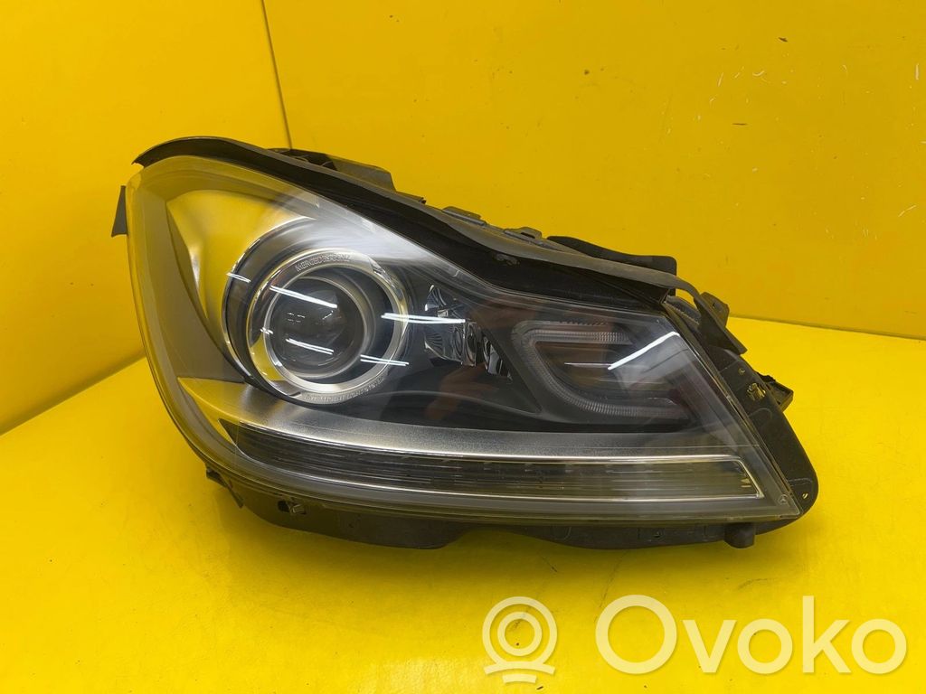 Mercedes-Benz C AMG W204 Headlight/headlamp 