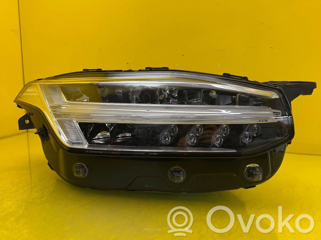 Volvo XC90 Scheinwerfer 