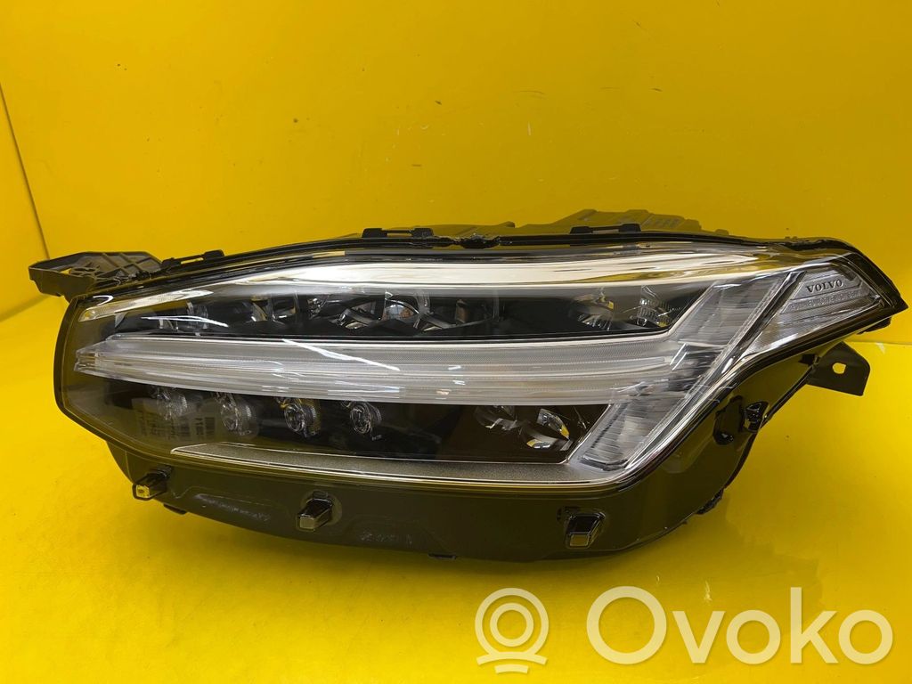 Volvo XC90 Scheinwerfer 