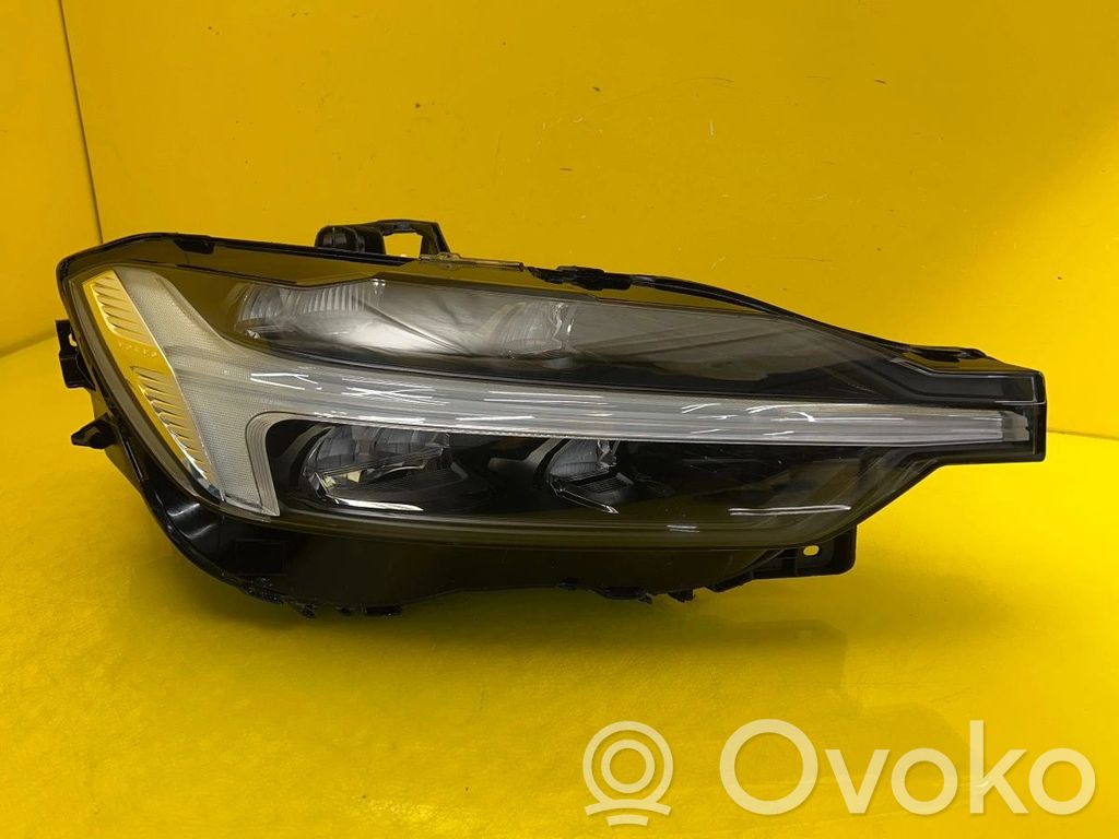 Volvo XC60 Headlight/headlamp 