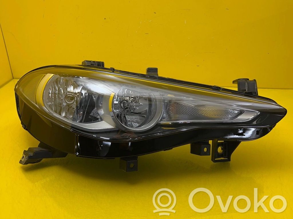 Alfa Romeo Giulia Headlight/headlamp 