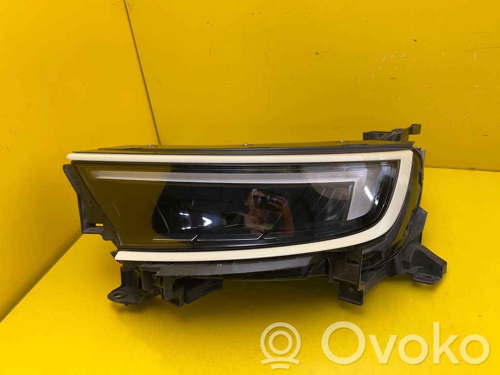 Opel Mokka B Lampa przednia 