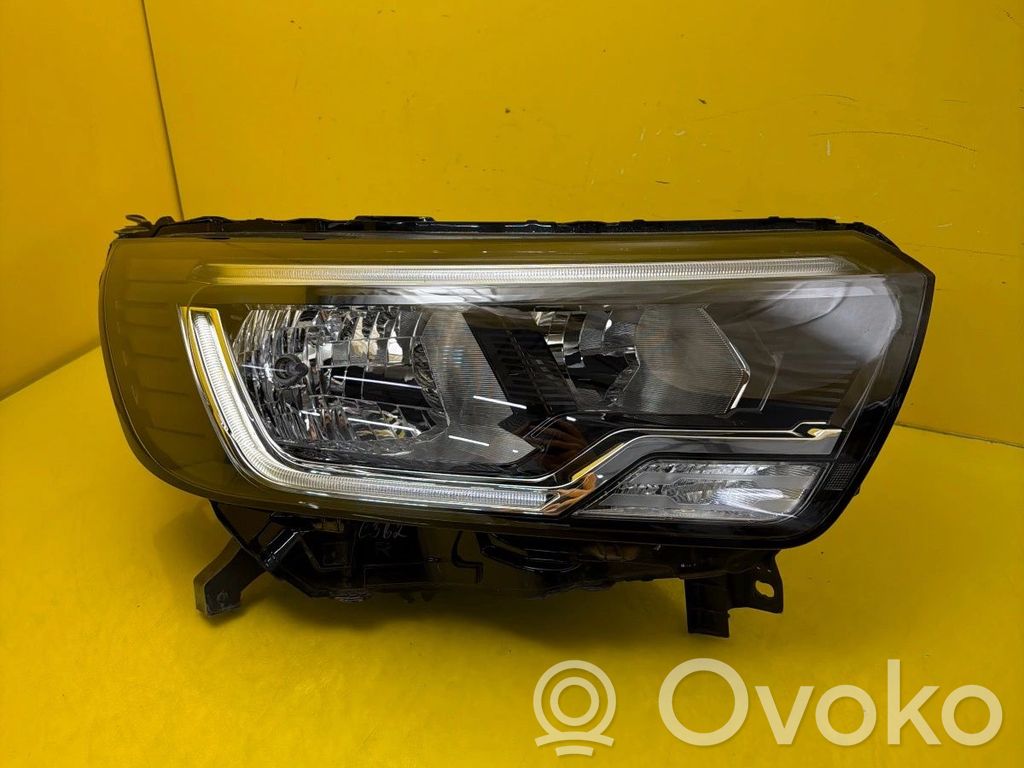 Renault Kangoo III Lampa przednia 