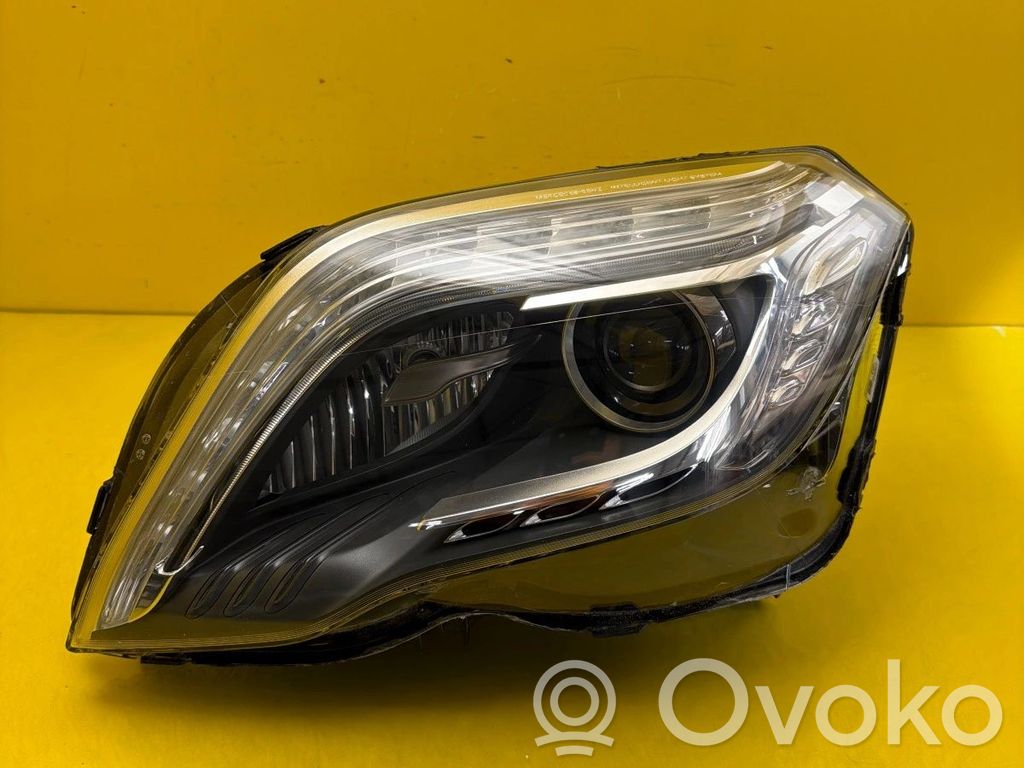 Mercedes-Benz GLK (X204) Lampa przednia 