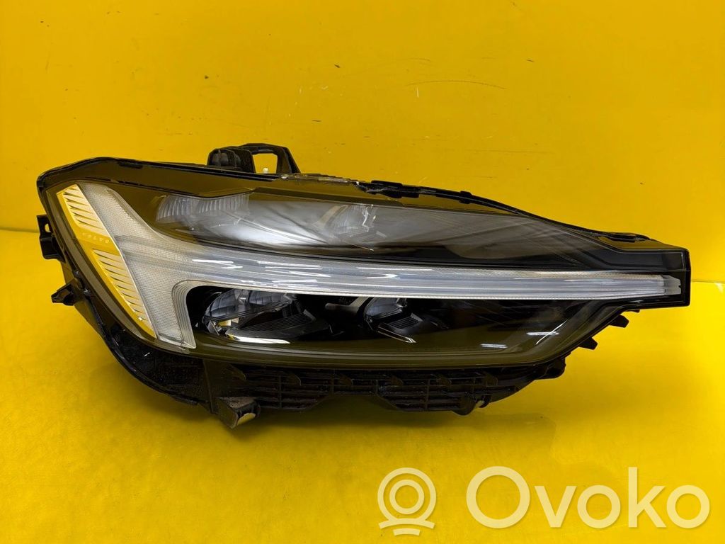 Volvo XC60 Headlight/headlamp 