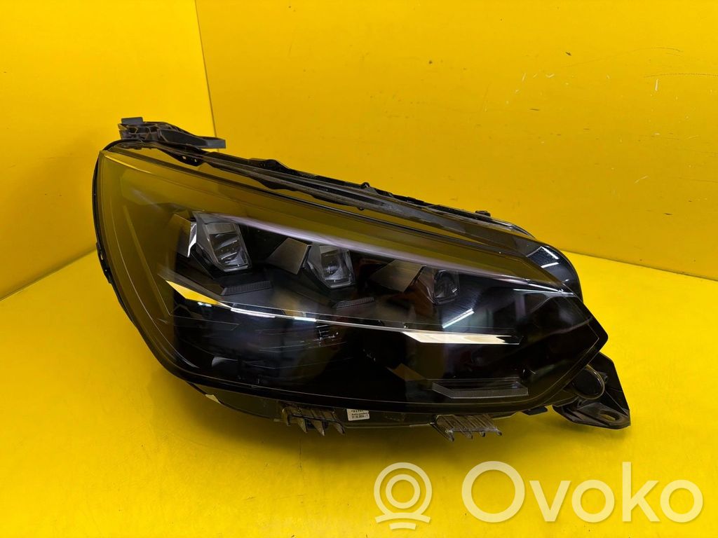 Peugeot 208 II Faro/fanale 