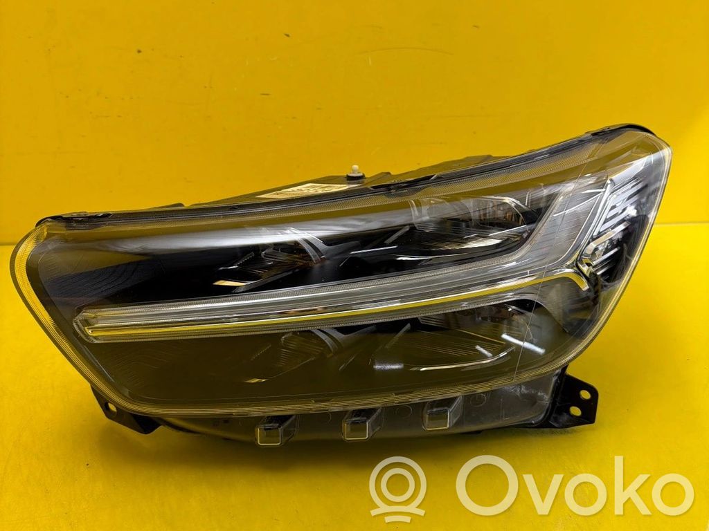 Volvo XC40 Scheinwerfer 