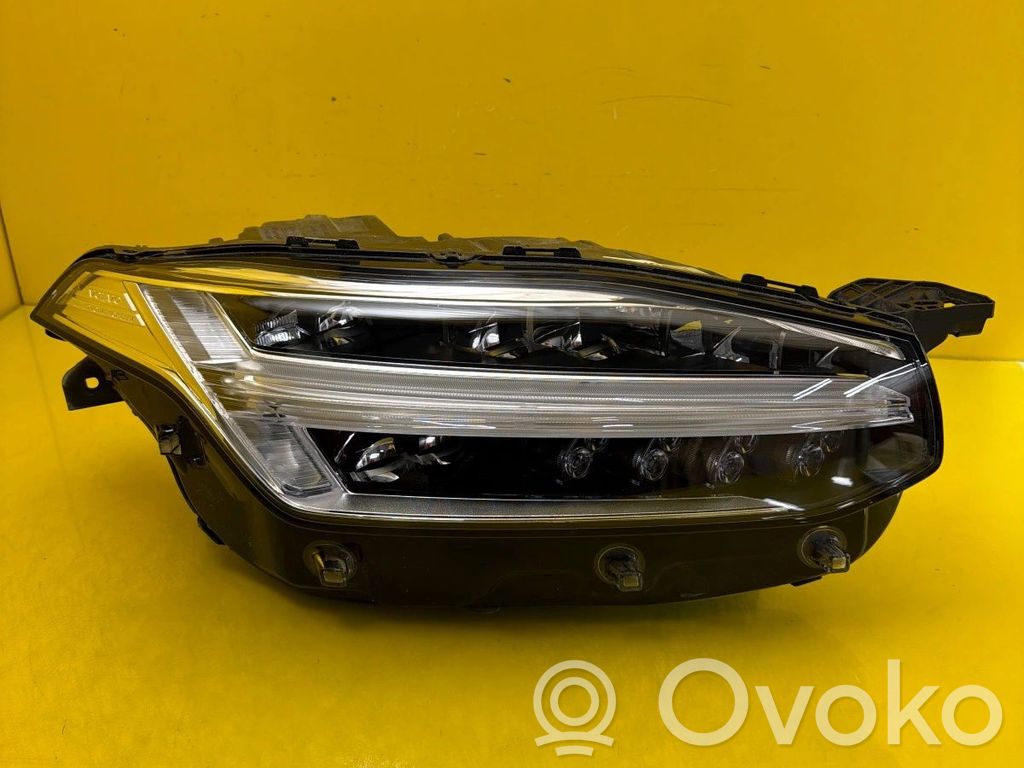 Volvo XC90 Scheinwerfer 