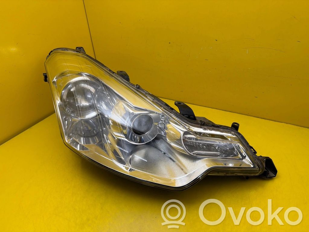 Citroen C-Crosser Lampa przednia 