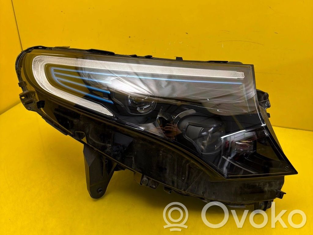 Mercedes-Benz EQC Lampa przednia 