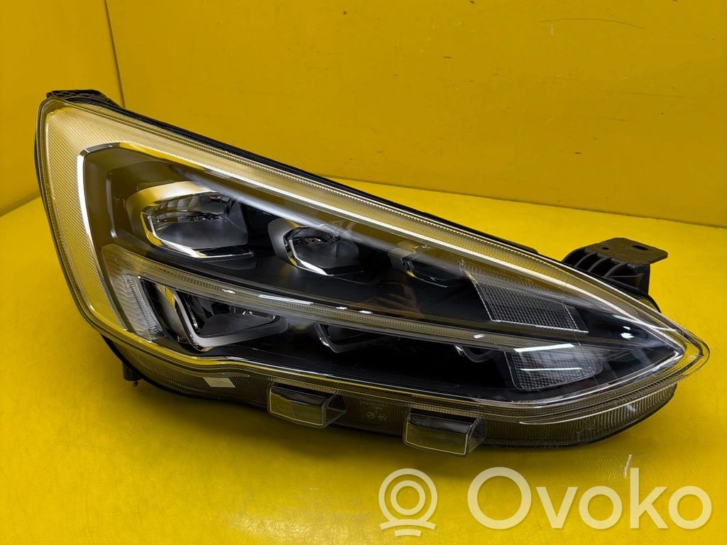 Ford Focus Headlight/headlamp 