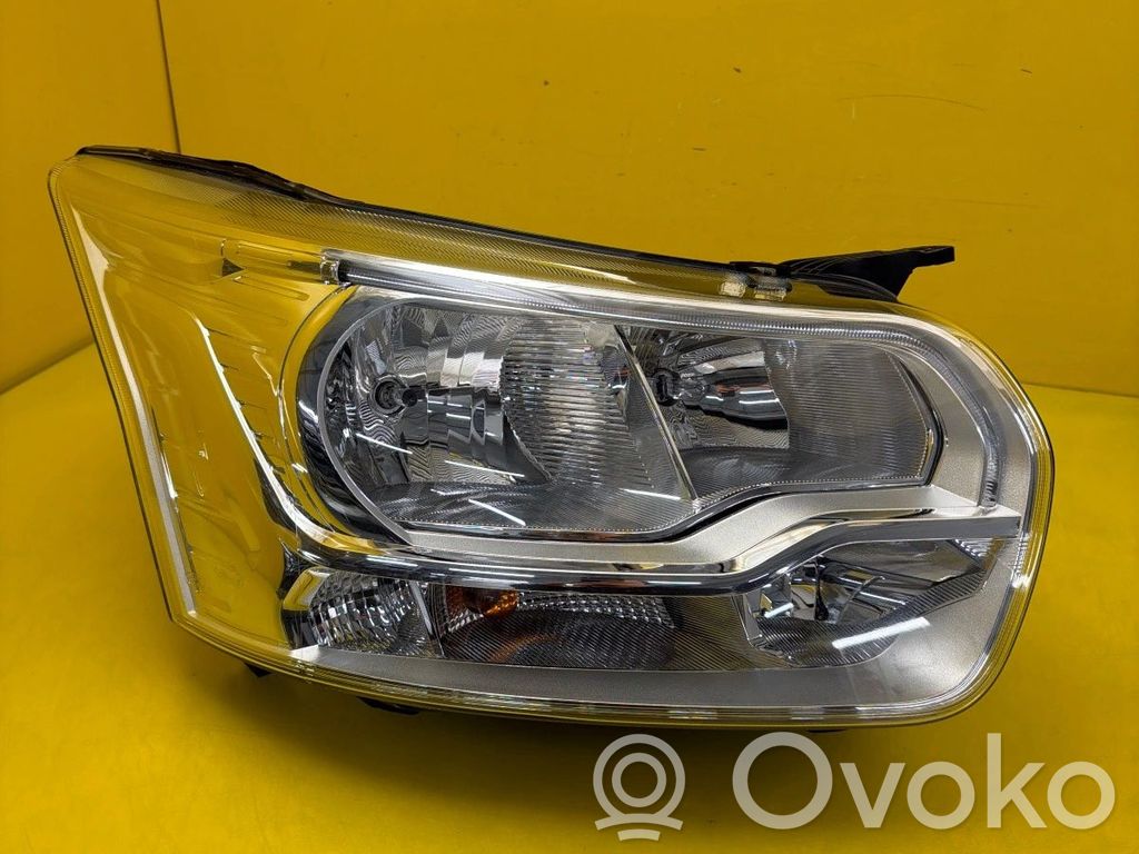 Ford Transit Custom Lampa przednia 