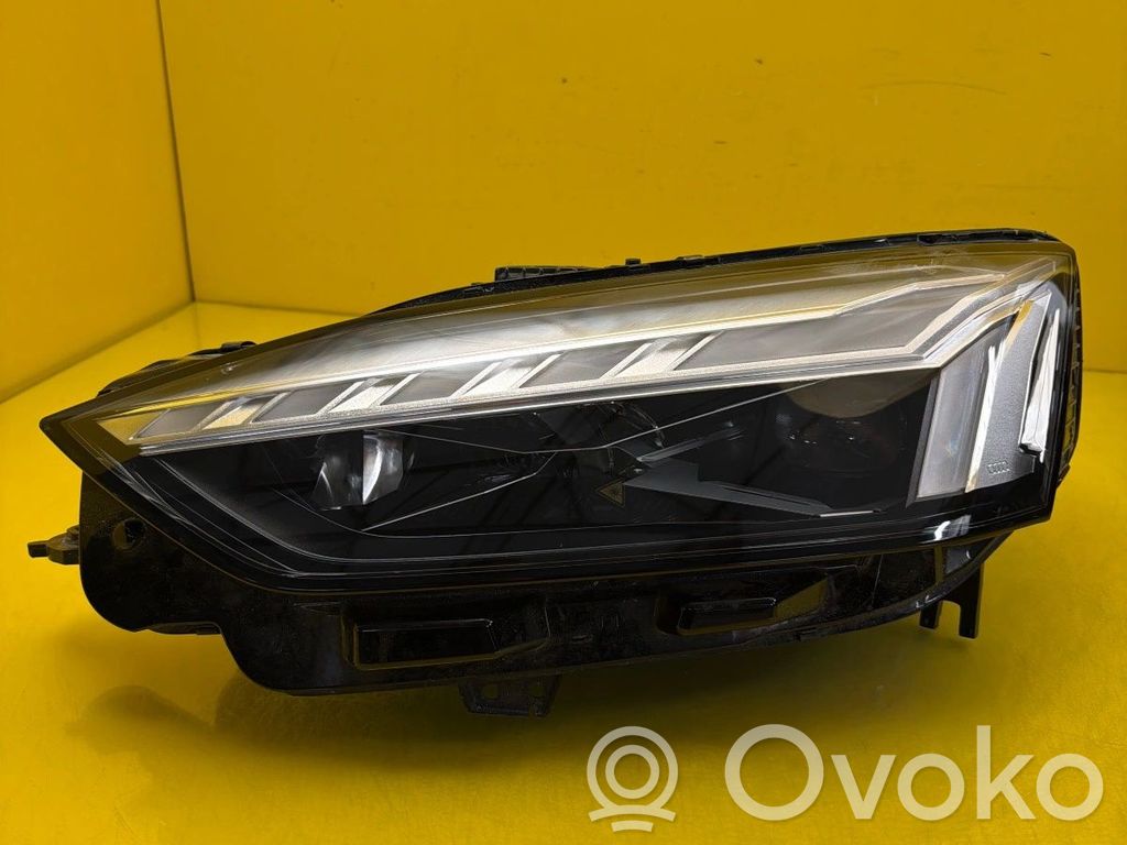 Audi A5 Headlight/headlamp 