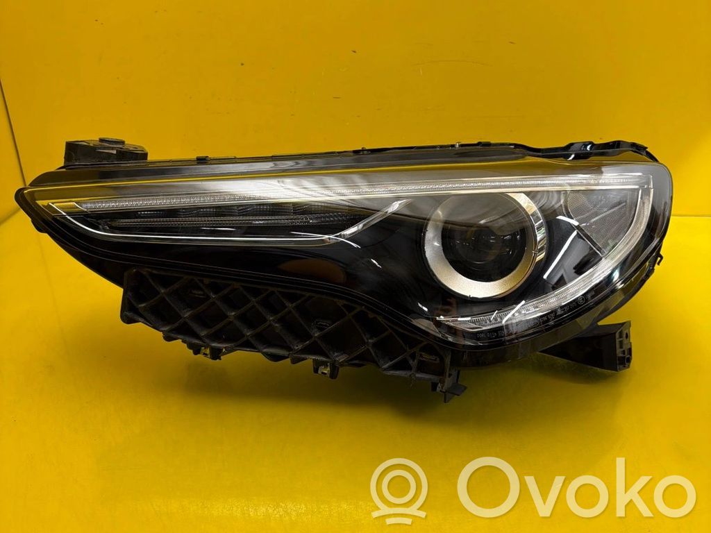 Alfa Romeo Stelvio Lampa przednia 