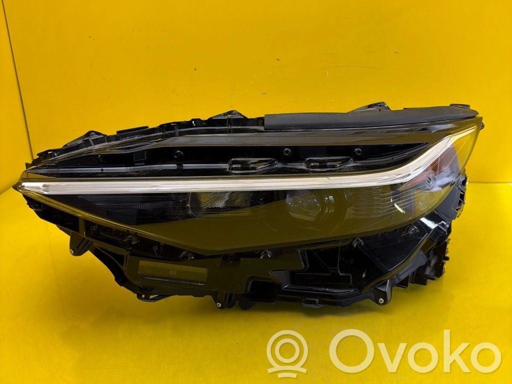 Toyota bZ4X Lampa przednia 