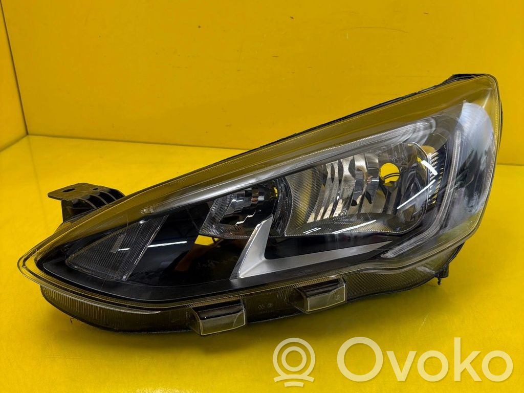 Ford Focus Headlight/headlamp 