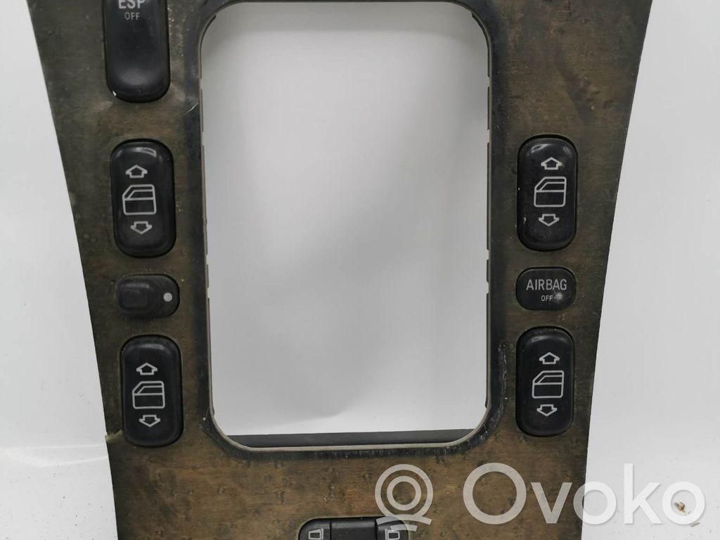 Mercedes-Benz E W210 Electric window control switch 