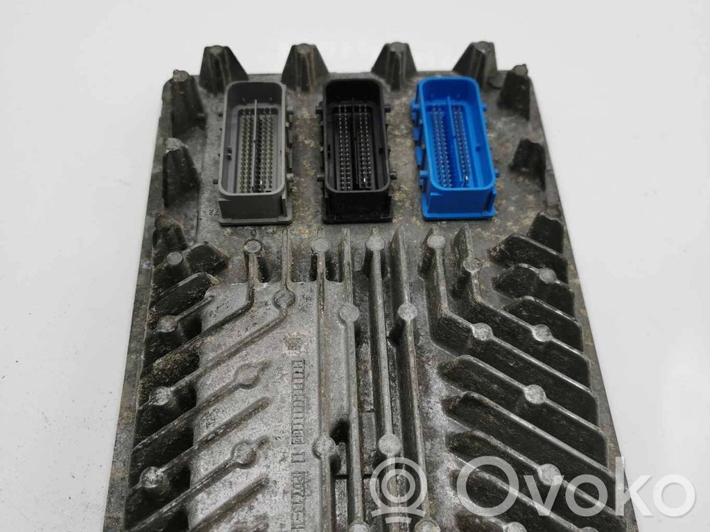 Cadillac Escalade IV Engine control unit/module 