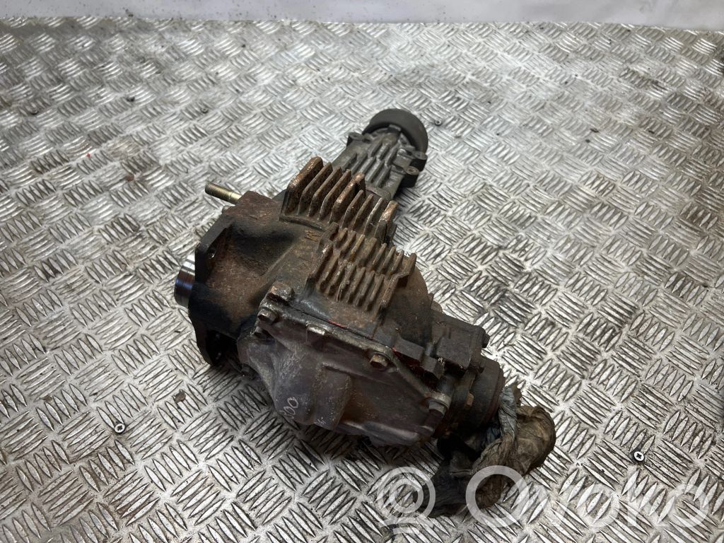 Gearbox transfer box case