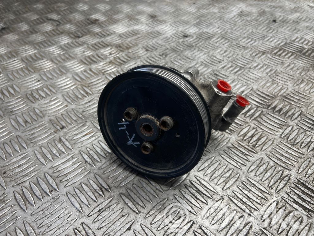 Audi A4 S4 B8 8K Servopumpe 