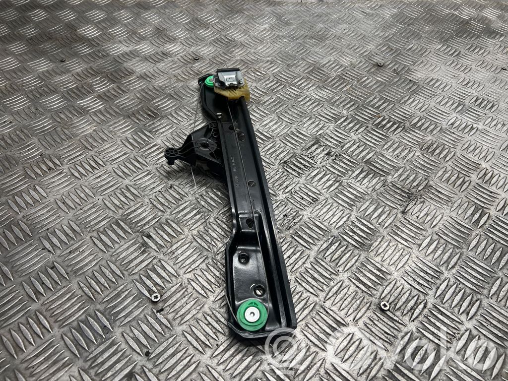 Mercedes-Benz E W213 Mechanizm podnoszenia szyby tylnej bez silnika 