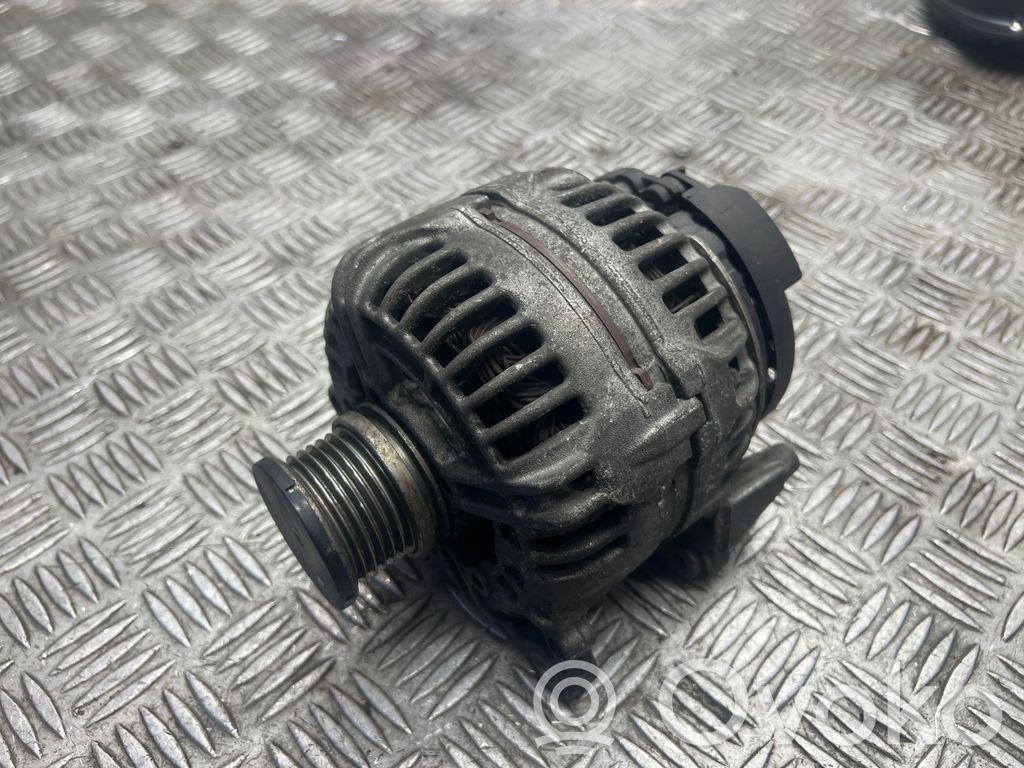 Audi A4 S4 B8 8K Generatorius 