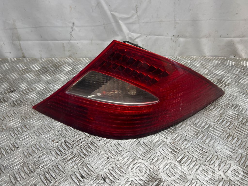 Mercedes-Benz CLS C219 Lampa tylna 