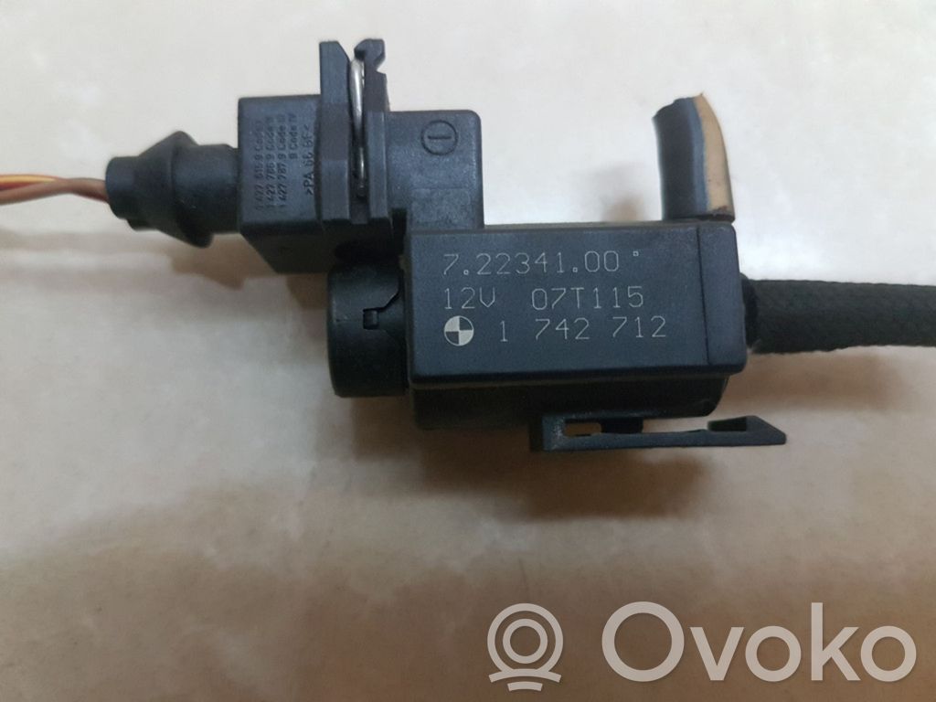 Solenoīda vārsts   72234100,1742712