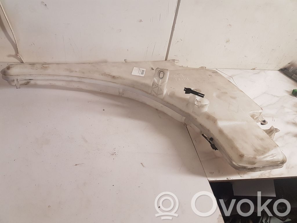 BMW 5 E60 E61 Langų skysčio bakelis 