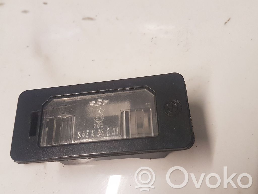 BMW 5 E60 E61 Éclairage de plaque d'immatriculation 