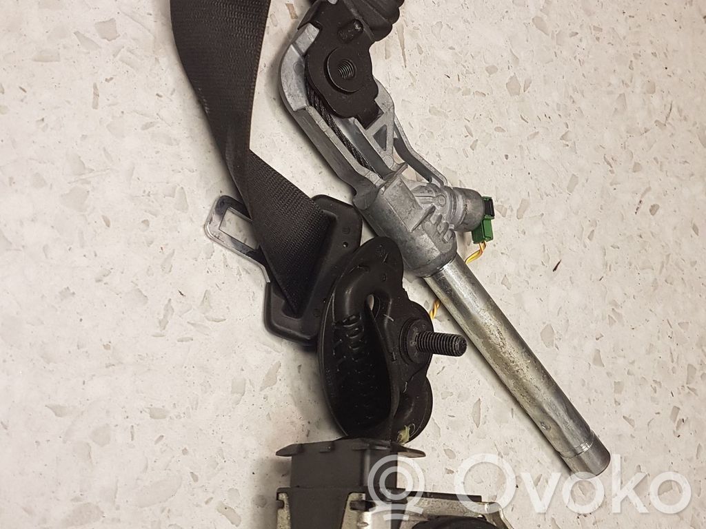 BMW 5 E60 E61 Front seatbelt 
