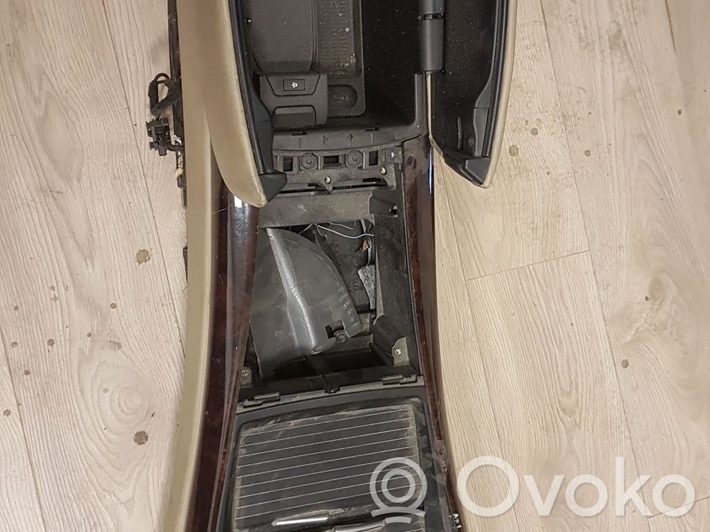 BMW X5 E70 Center console 