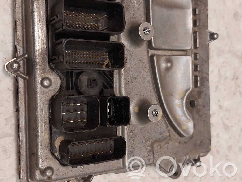 BMW 2 F22 F23 Engine control unit/module 