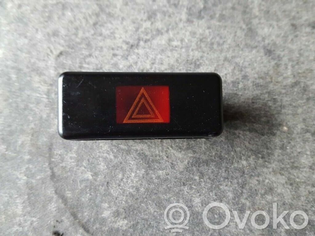 Hazard light switch   8350947