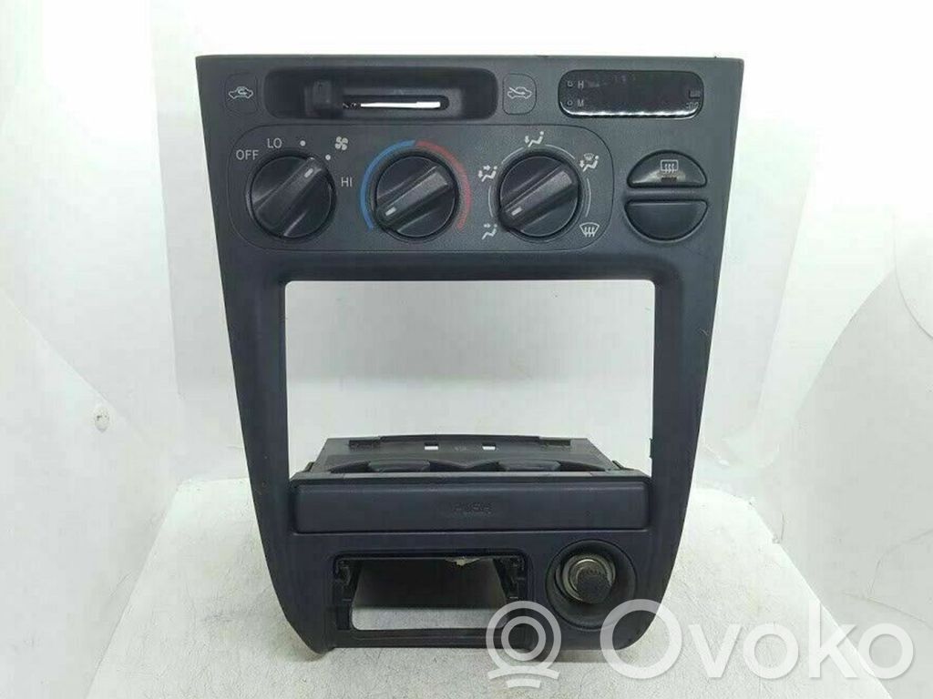 Toyota Corolla E100 Climate control unit 