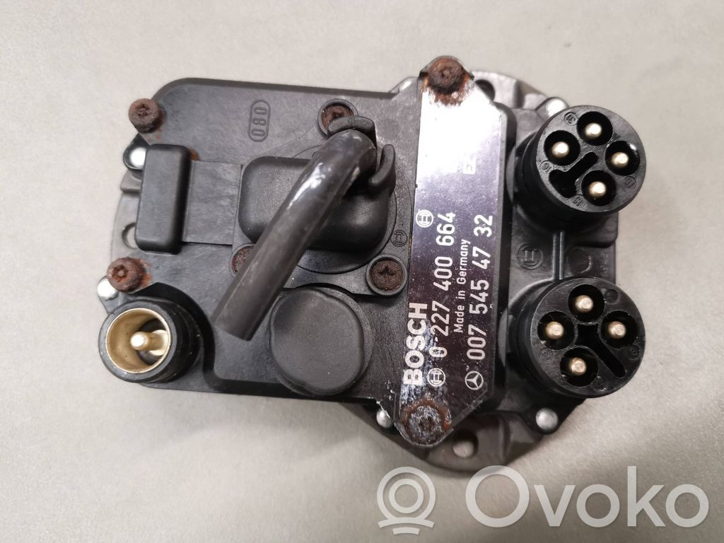 Mercedes-Benz 190 W201 Ignition amplifier control unit 