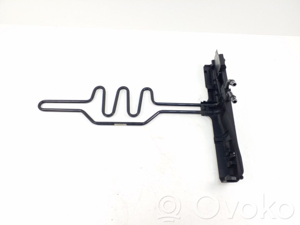 BMW 1 E81 E87 Vairo stiprintuvo radiatorius 
