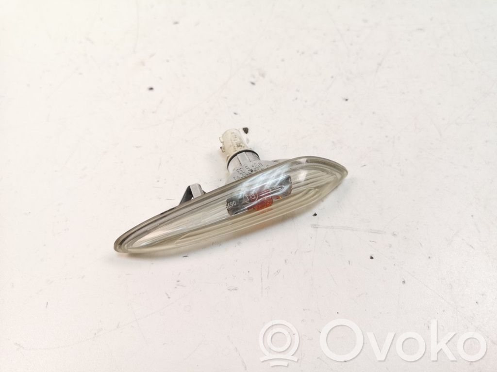 BMW X3 E83 Front fender indicator light 