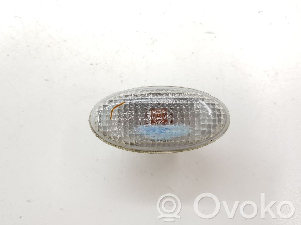 Mazda 5 Front fender indicator light 
