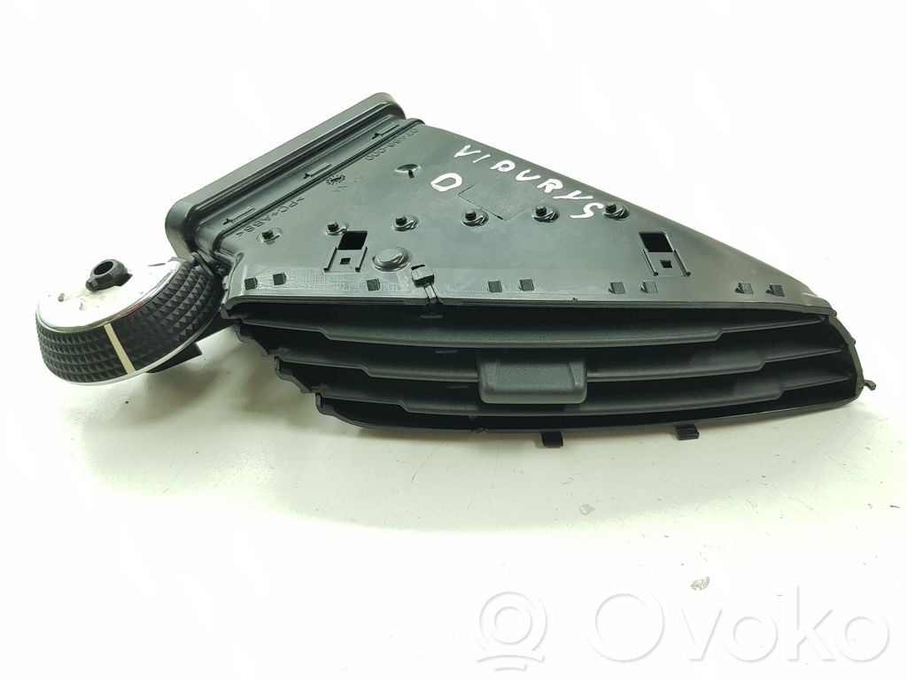 Ford C-MAX II Dysze / Kratki środkowego nawiewu deski rozdzielczej 
