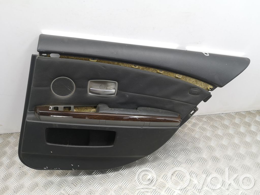 BMW 7 E65 E66 Apšuvums aizmugurējām durvīm 