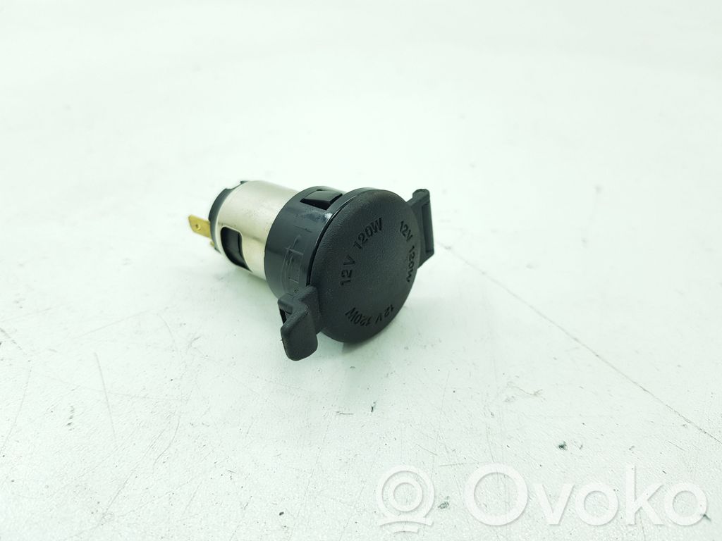 12 V Socket (front)