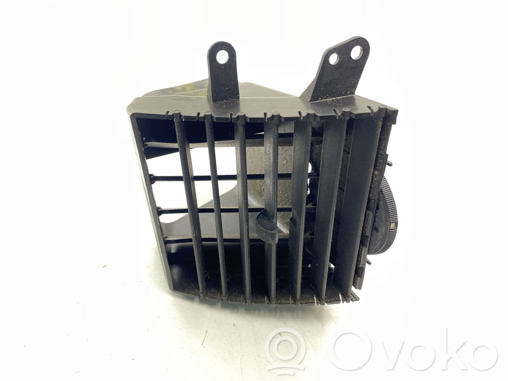 Boczna kratka nawiewu deski rozdzielczej   70779XDV,L0133617