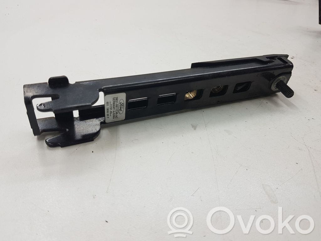 Turvavyön säätömoottori   3M51R611C46AC