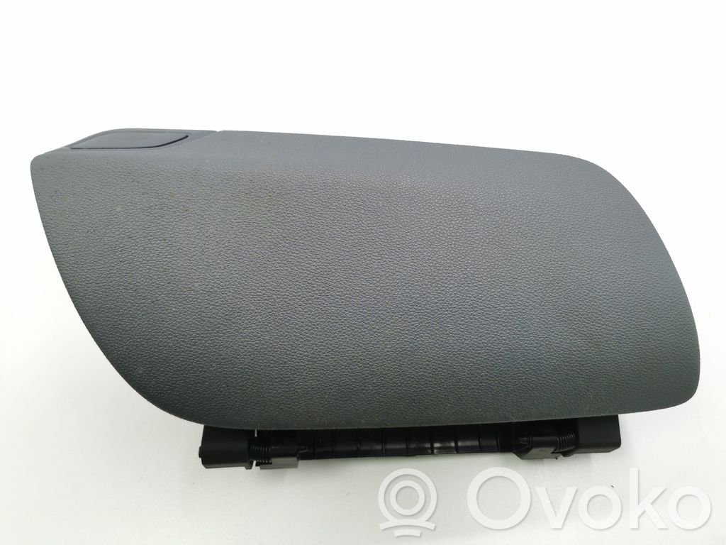 Opel Mokka Daiktadėžė 