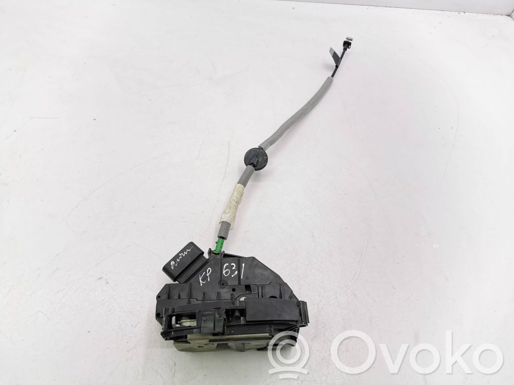 Ford Kuga II Priekšpusē slēdzene 